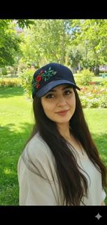 کلاه بیسبالی گلدوزی شده با دست