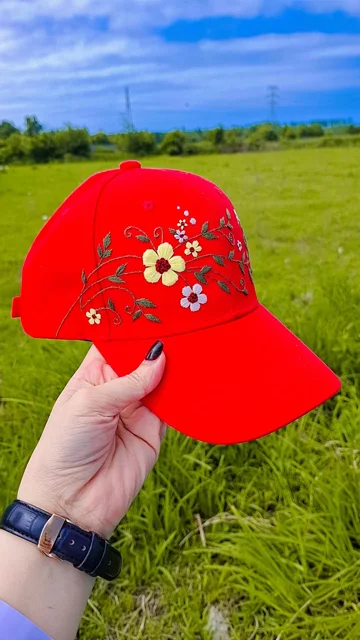 کلاه گلدوزی شده